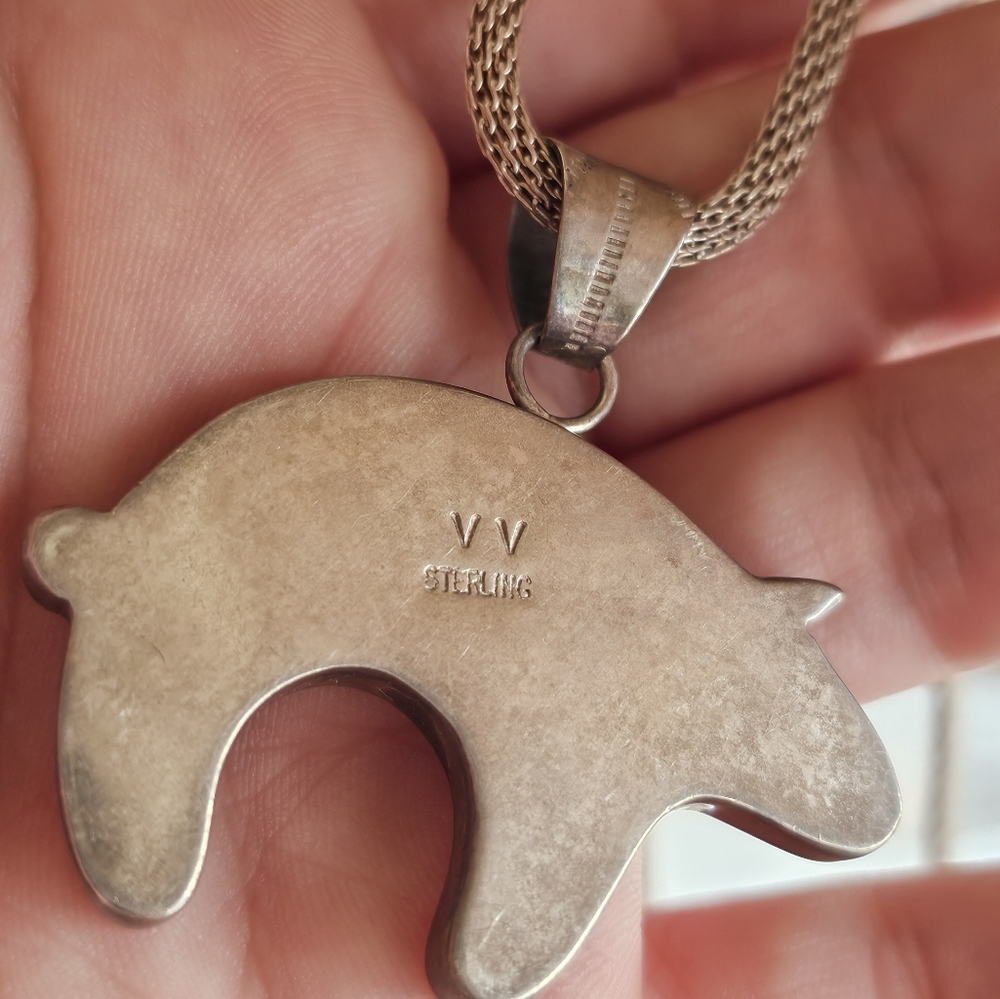 Signed large bear opal necklace. Stamped VV sterling. Most likely native america - Picture 4 of 6
